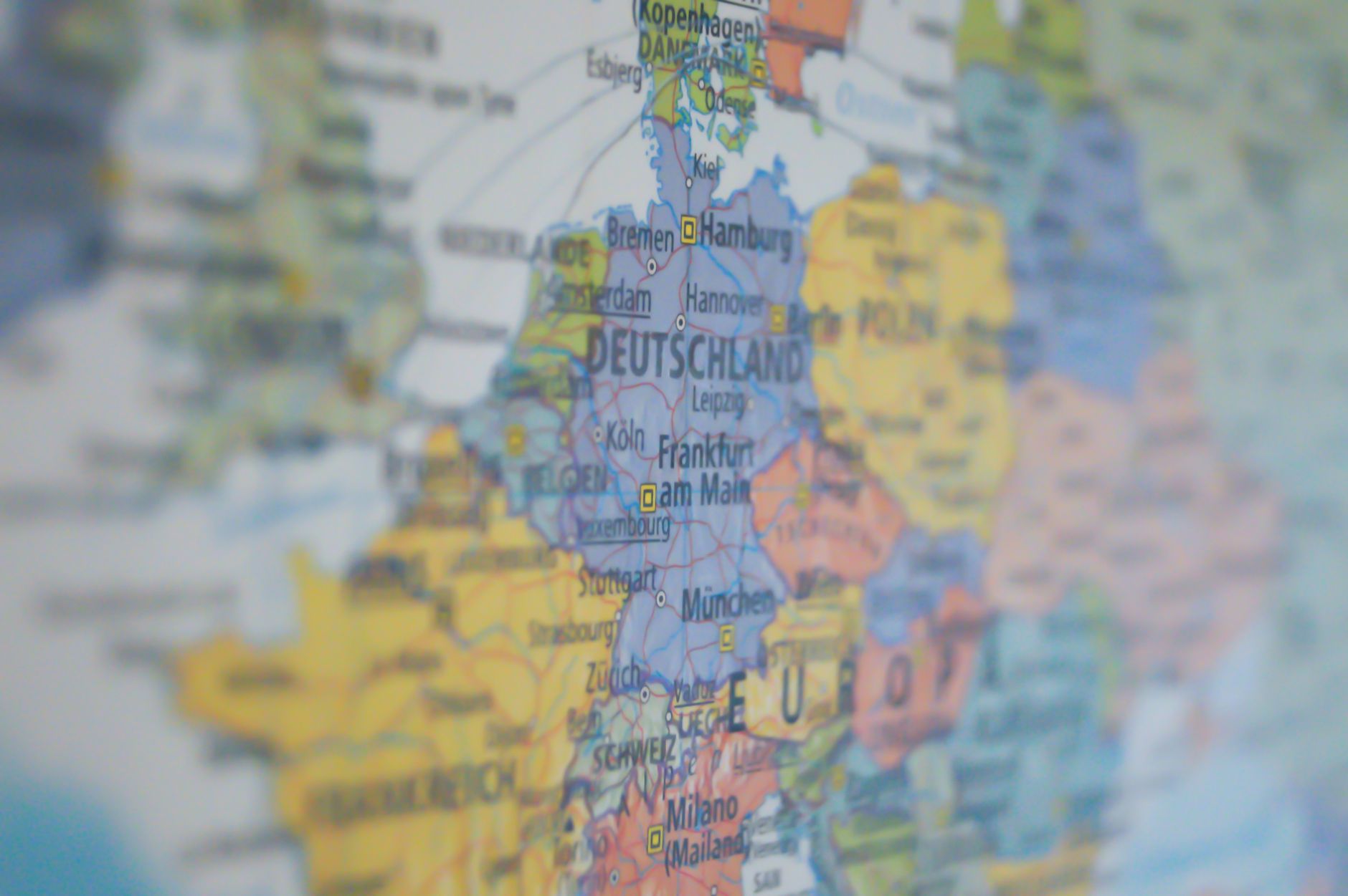 کنترل مرزی شینگن و بررسی پاسپورت مسافر ایرانی